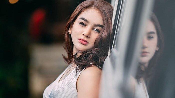 Profil Artis Hana Hanifah